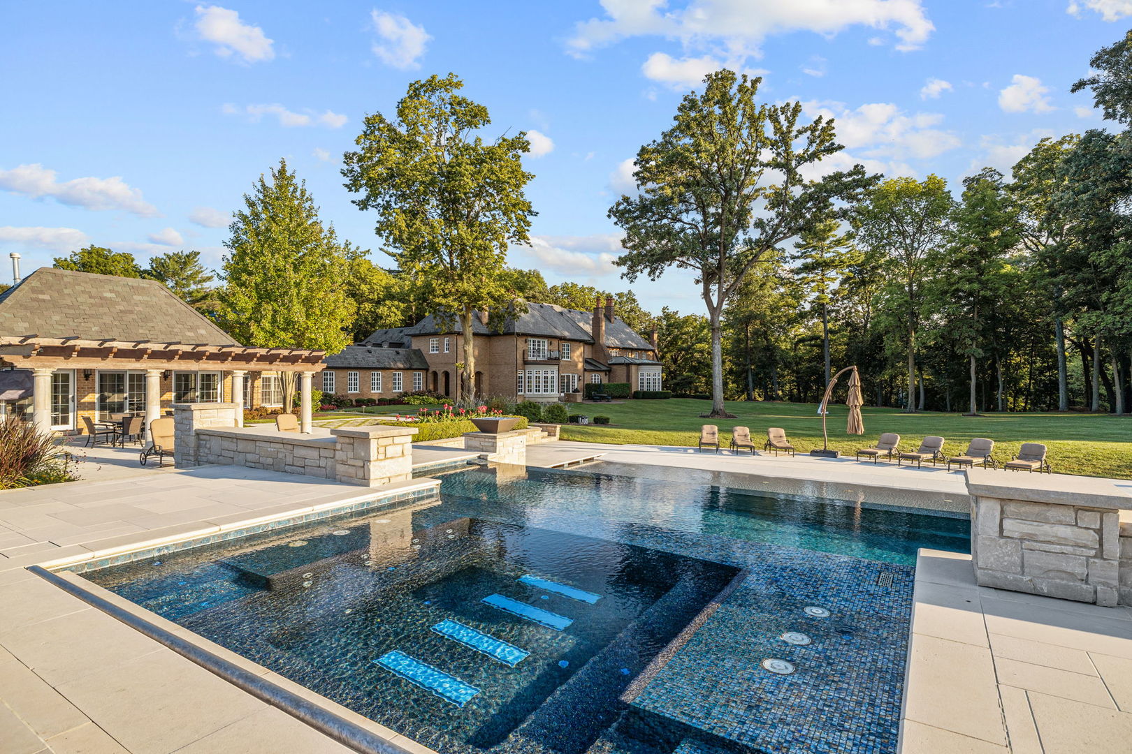 5021 Minkler Road Yorkville, IL 60560 - Photo 70 of 92 a view of a swimming pool with sitting area