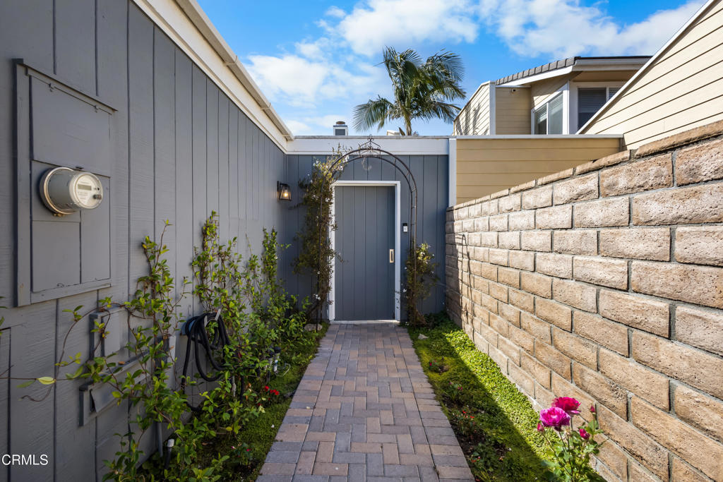 4451 Gateshead Bay Oxnard, CA 93035 - Photo 4 of 41