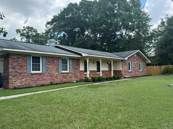 $245,000 | 2102 Centenial Drive, Dothan, AL 36303
