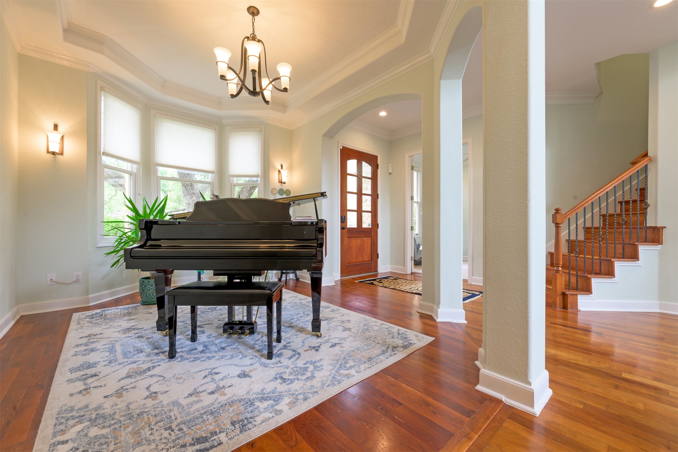 2013 Rue De St Tropez Austin, TX 78746 - Photo 4 of 34