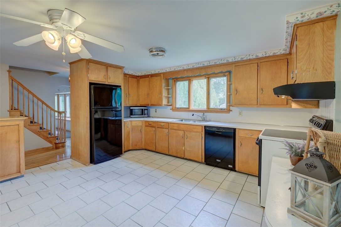 45 Ray Street Coventry, RI 02816 - Photo 8 of 24 Gallery Image 8