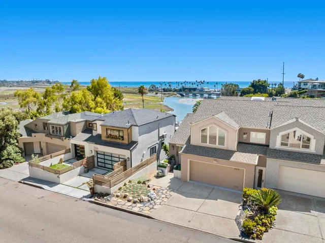 $2,600,000 | 2542 Manchester Avenue, Cardiff-by-the-Sea, CA 92007