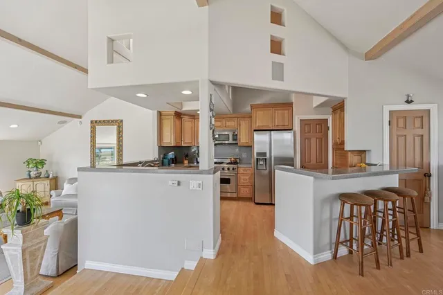 $2,600,000 | 2542 Manchester Avenue, Cardiff-by-the-Sea, CA 92007