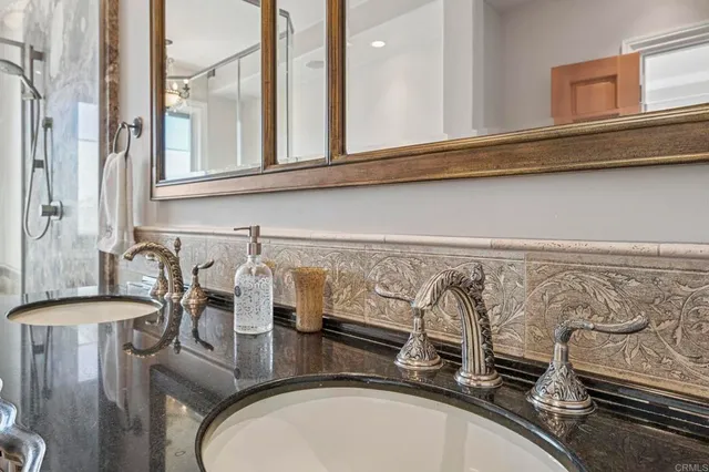 $2,600,000 | 2542 Manchester Avenue, Cardiff-by-the-Sea, CA 92007