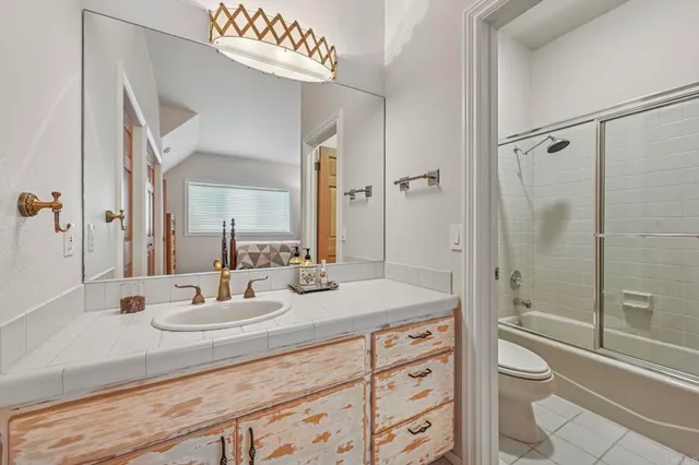 $2,600,000 | 2542 Manchester Avenue, Cardiff-by-the-Sea, CA 92007