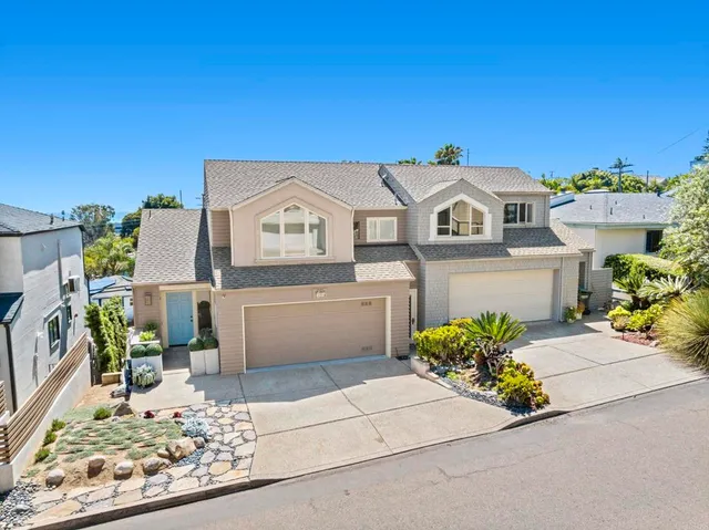 $2,600,000 | 2542 Manchester Avenue, Cardiff-by-the-Sea, CA 92007