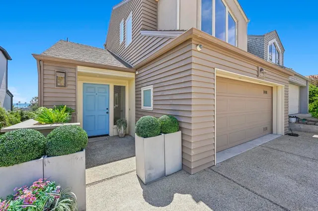 $2,600,000 | 2542 Manchester Avenue, Cardiff-by-the-Sea, CA 92007