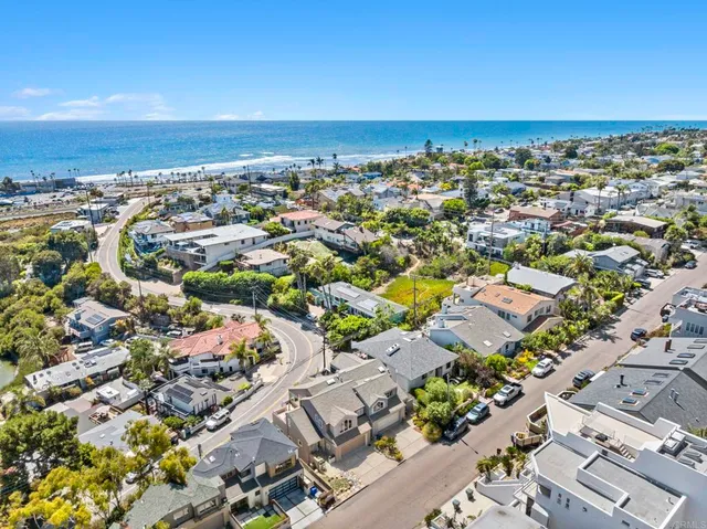 $2,600,000 | 2542 Manchester Avenue, Cardiff-by-the-Sea, CA 92007