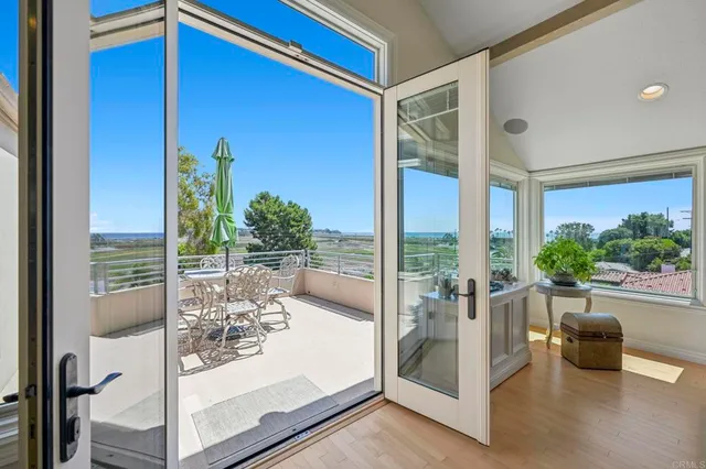 $2,600,000 | 2542 Manchester Avenue, Cardiff-by-the-Sea, CA 92007