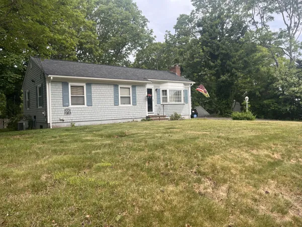 $482,000 | 113 Fawcett Lane, Hyannis, MA 02601