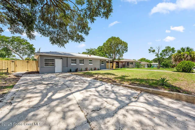$290,000 | 2413 Cherbourg Road, Cocoa, FL 32926