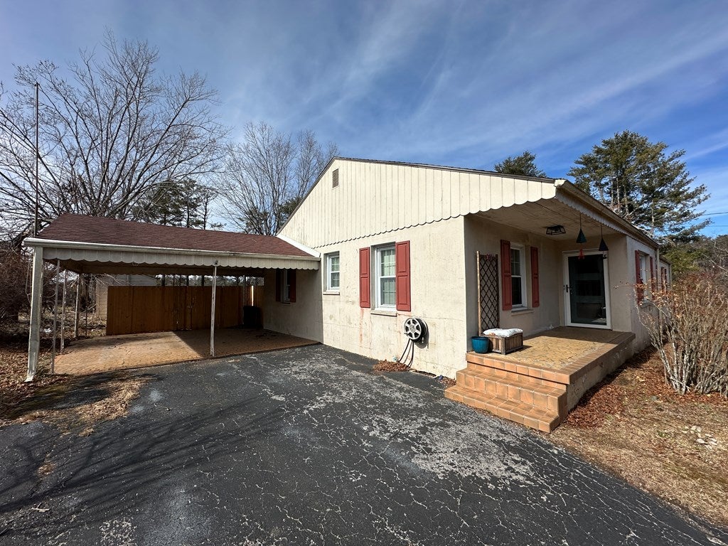 122 Roseland Road Galax, VA 24333 - Photo 48 of 57 Gallery Image 48