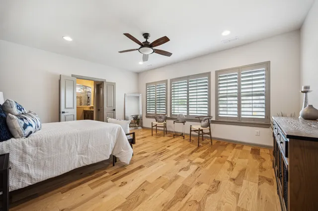 $775,000 | 8706 Strongoak Ln., Houston, TX 77055