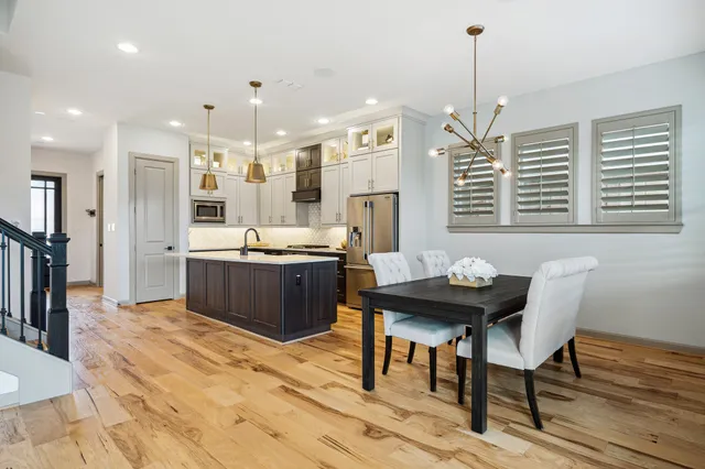 $775,000 | 8706 Strongoak Ln., Houston, TX 77055