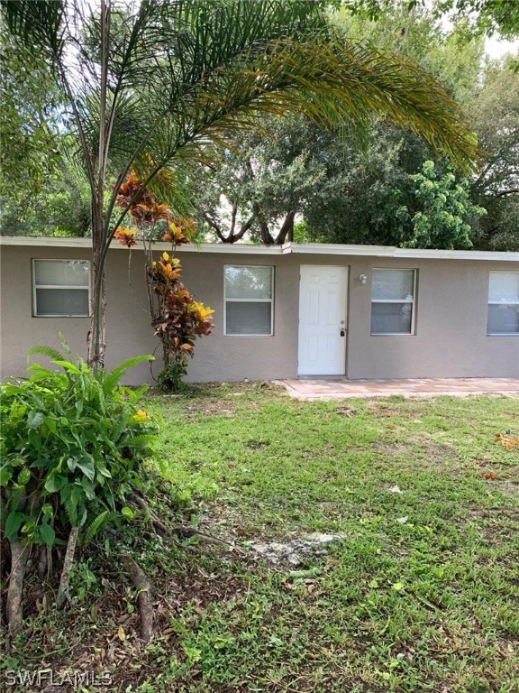 4513 Luckett Road Fort Myers, FL 33905 - Photo 2 of 20 a view of a backyard