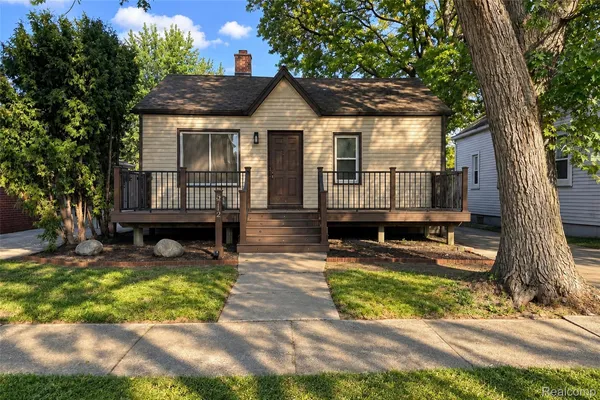 $1,700 | 5712 Drexel Street, Dearborn Heights, MI 48127