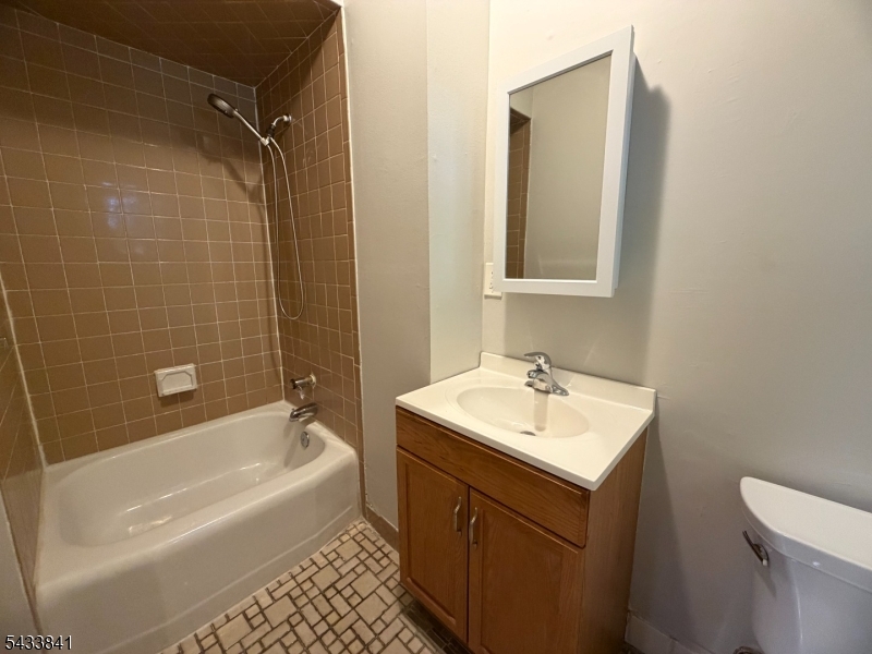 51 Academy Road, Unit 3 Caldwell, NJ 07006 - Photo 9 of 10