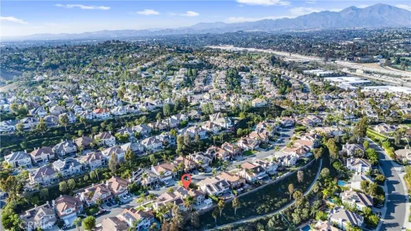 $1,999,000 | 27088 Ironwood Drive, Unit 1, Laguna Hills, CA 92653