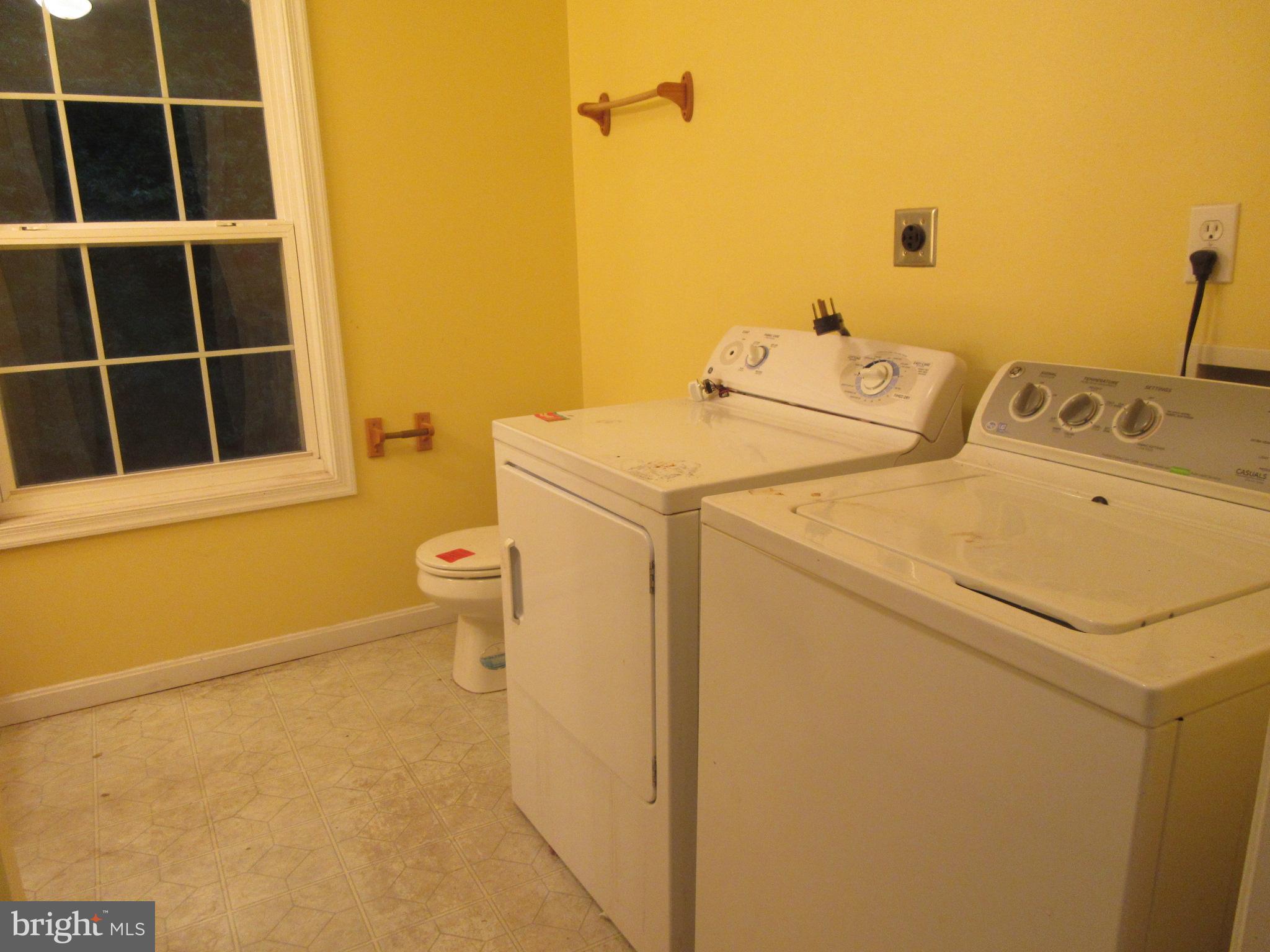 17467 Audrey Road Cobb Island, MD 20625 - Photo 15 of 22 Upper level full hall bath with laundry