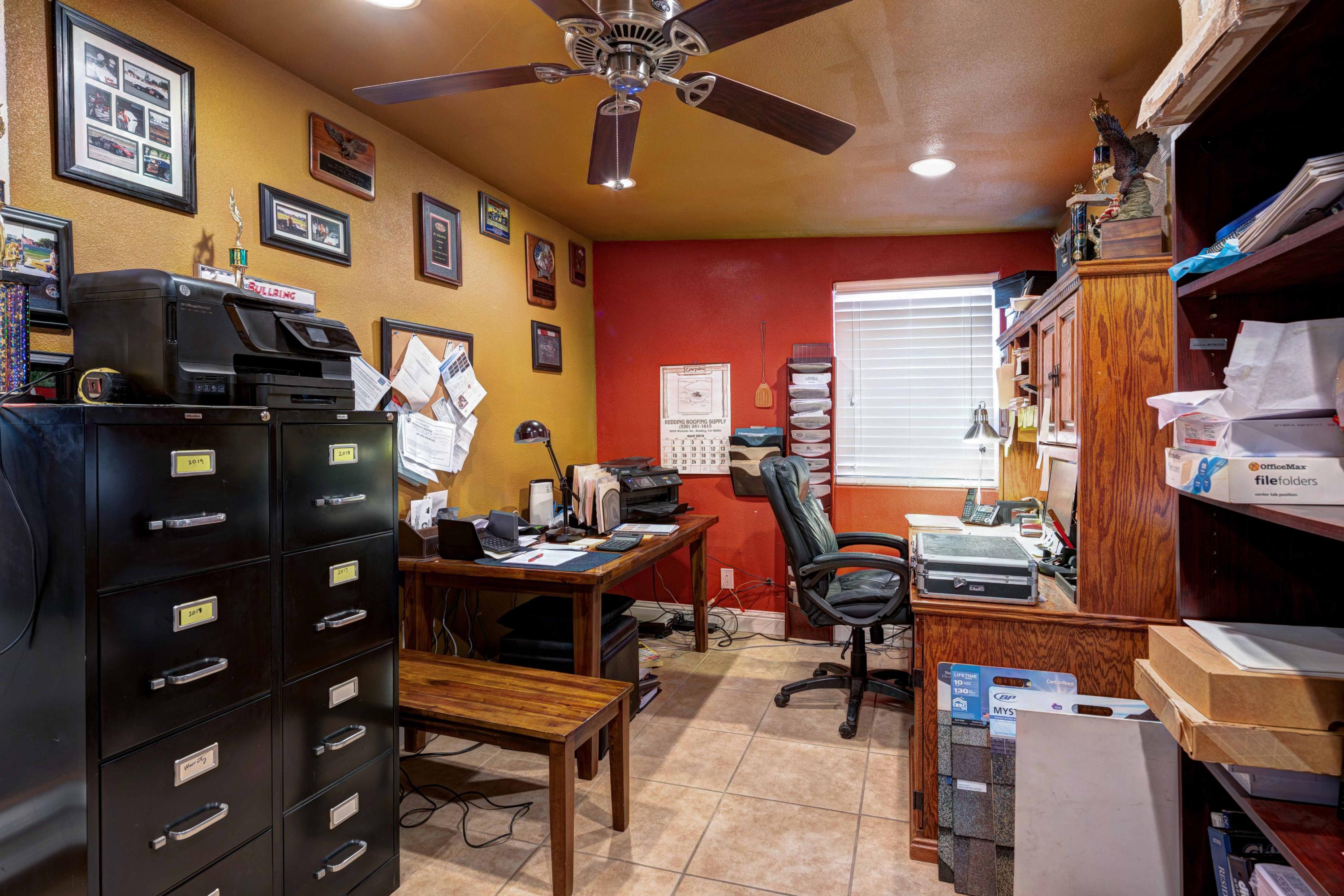 20350 Old Alturas Road Redding, CA 96003 - Photo 15 of 21 Office