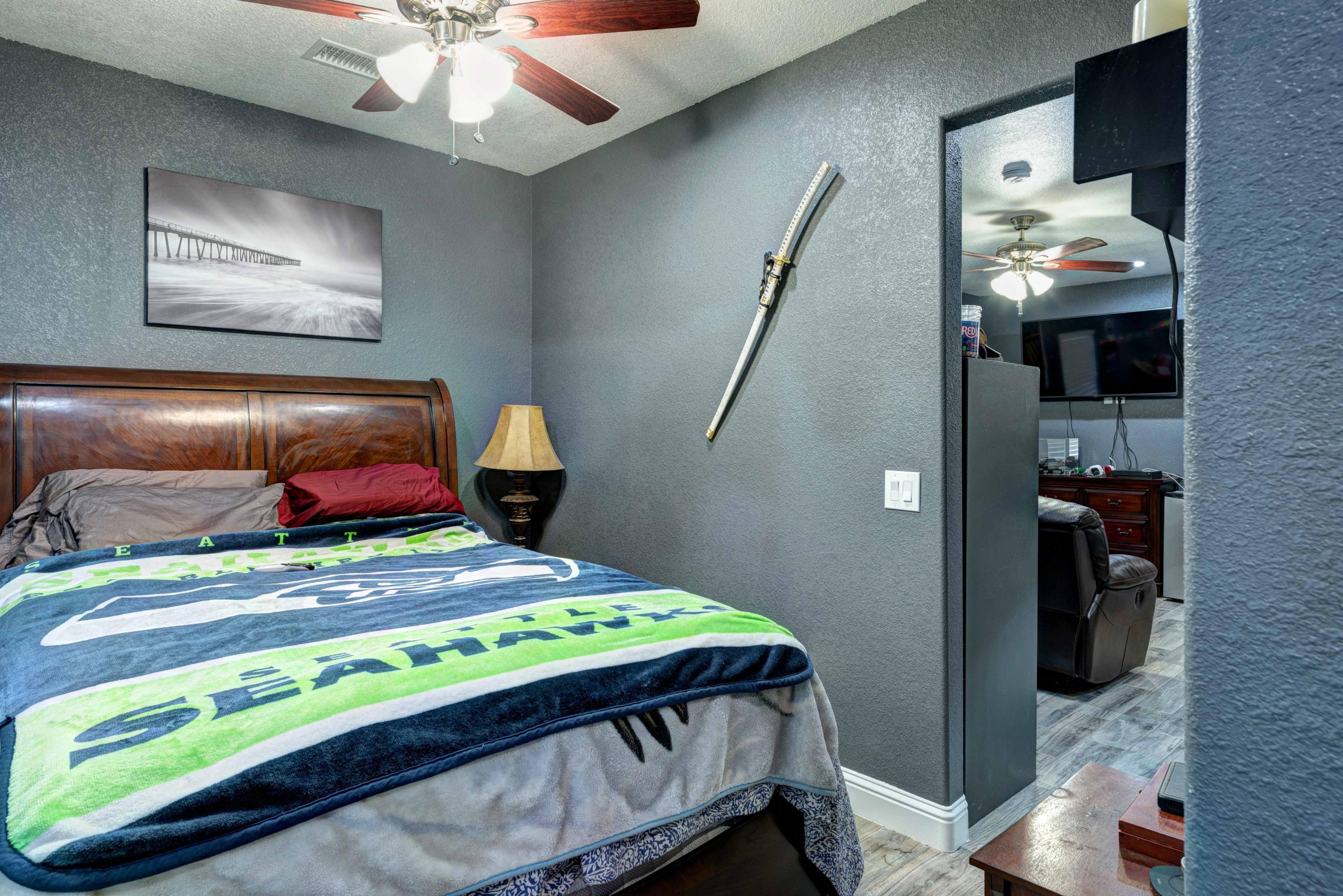 20350 Old Alturas Road Redding, CA 96003 - Photo 10 of 21 Master Suite