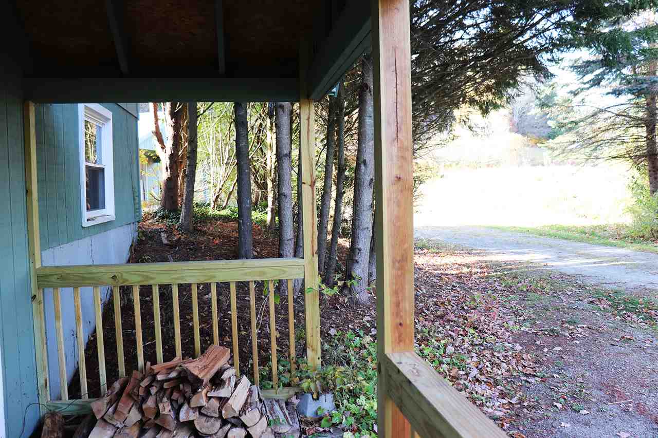 596 Cochran Road Morristown, VT 05661 - Photo 4 of 36