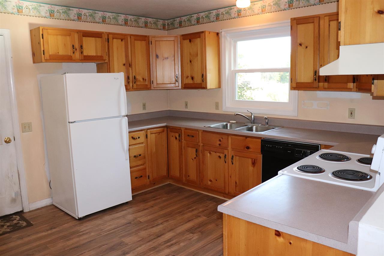 596 Cochran Road Morristown, VT 05661 - Photo 9 of 36