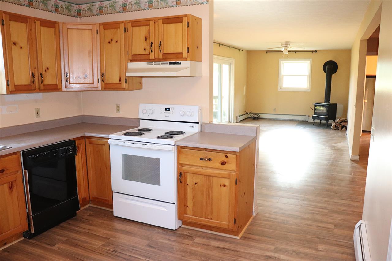 596 Cochran Road Morristown, VT 05661 - Photo 10 of 36