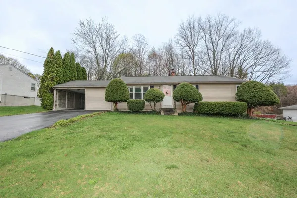 $420,000 | 26 Valley View Road, Leominster, MA 01453
