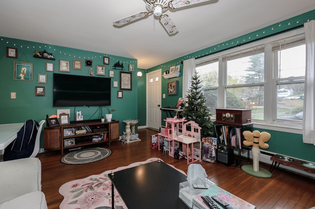 26 Valley View Road Leominster, MA 01453 - Photo 16 of 24