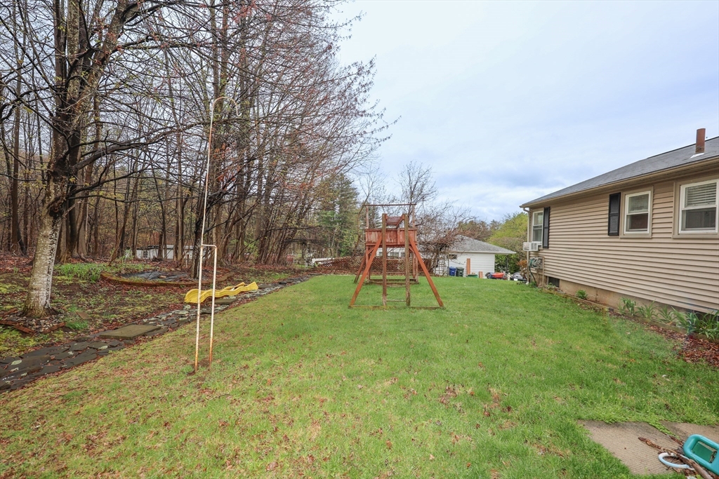 26 Valley View Road Leominster, MA 01453 - Photo 19 of 24