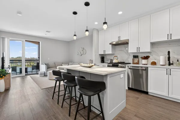 $765,000 | 18 Artisan Drive, Unit 404, Salem, NH 03079