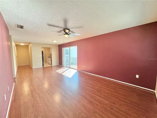 $1,350 | 1550 11th Street Northeast, Unit D7, Winter Haven, FL 33881