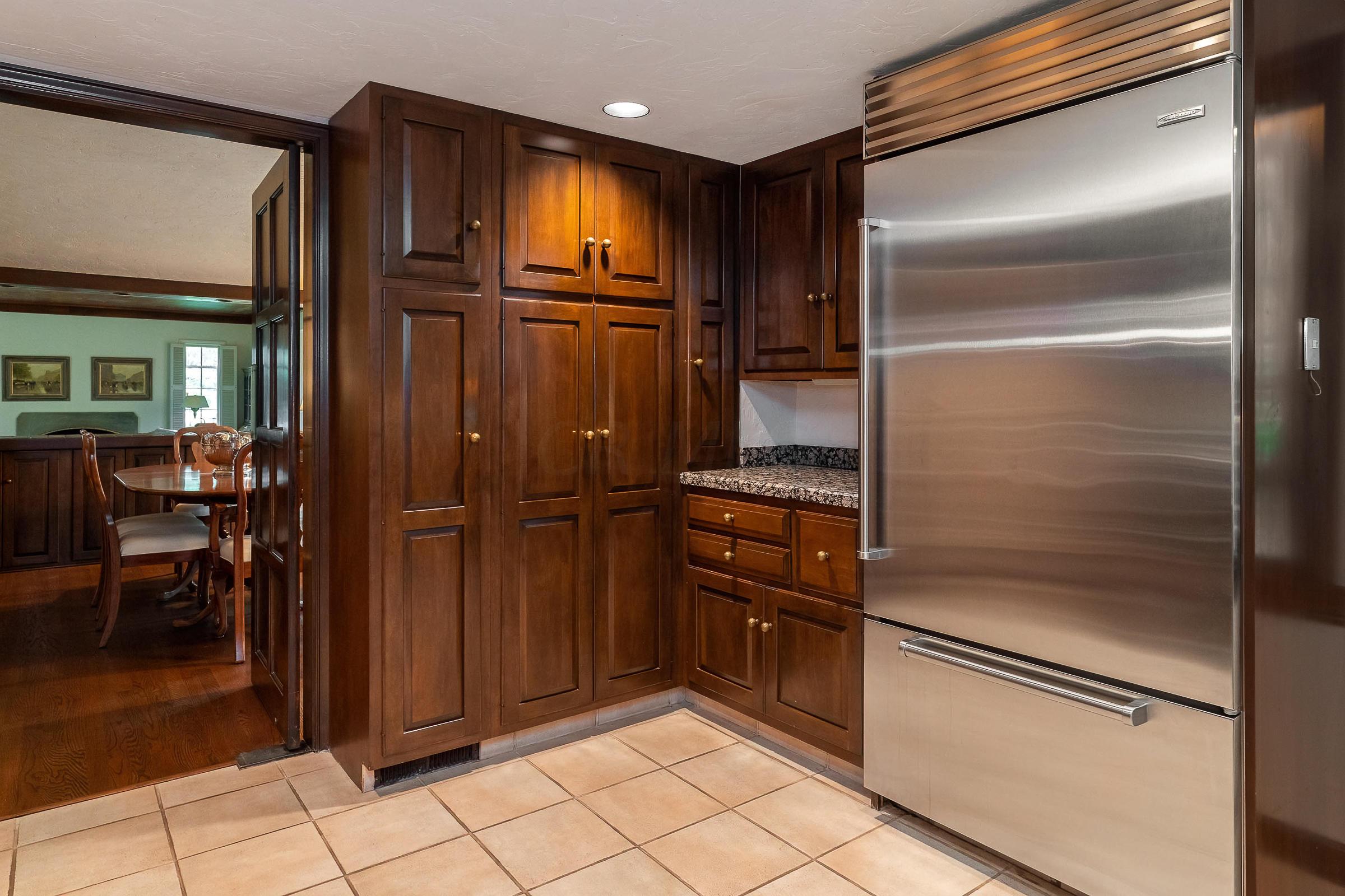 2335 Abington Road Columbus, OH 43221 - Photo 23 of 41