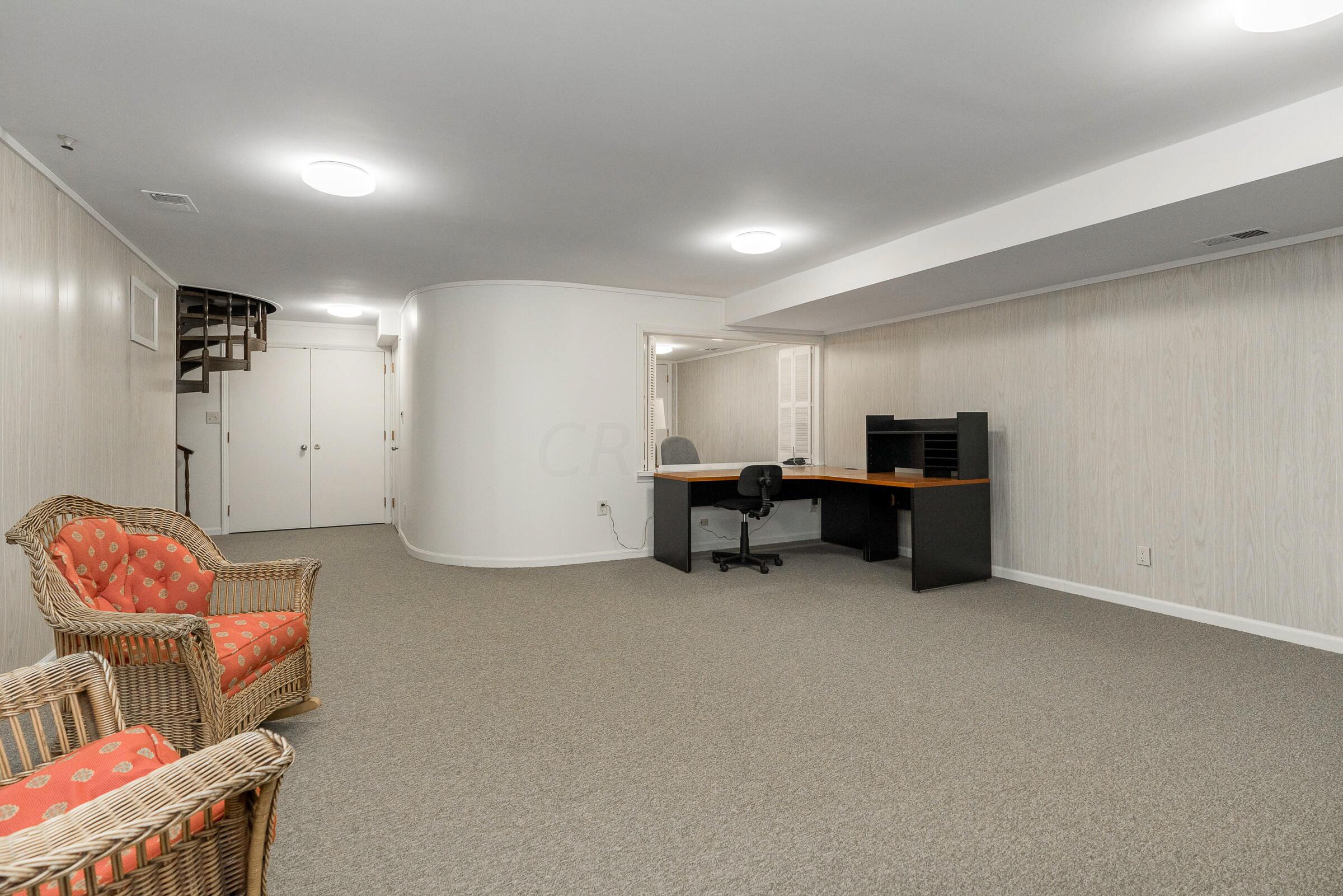 2335 Abington Road Columbus, OH 43221 - Photo 39 of 41