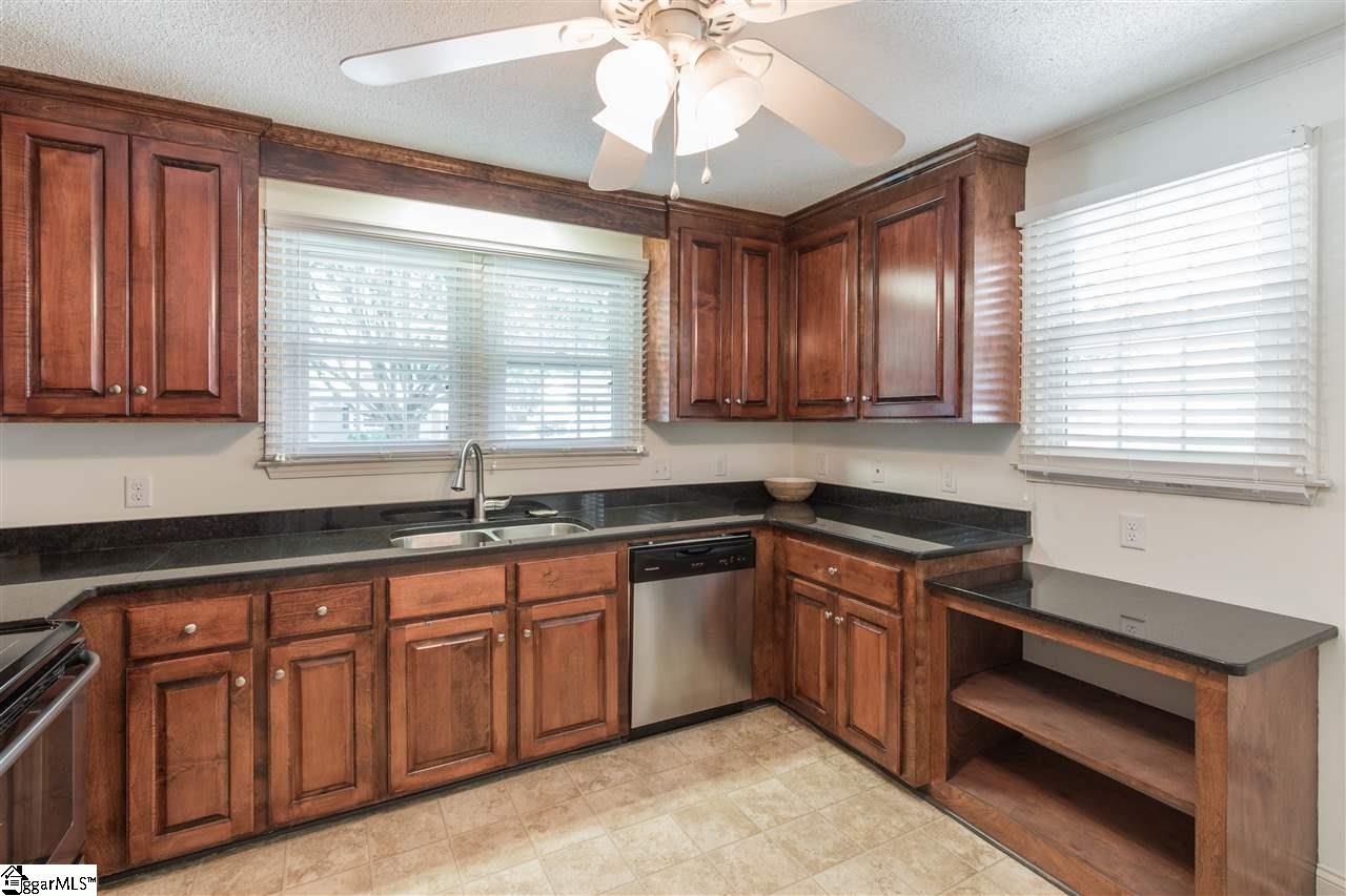 11 Friartuck Road Greenville, SC 29607 - Photo 11 of 15