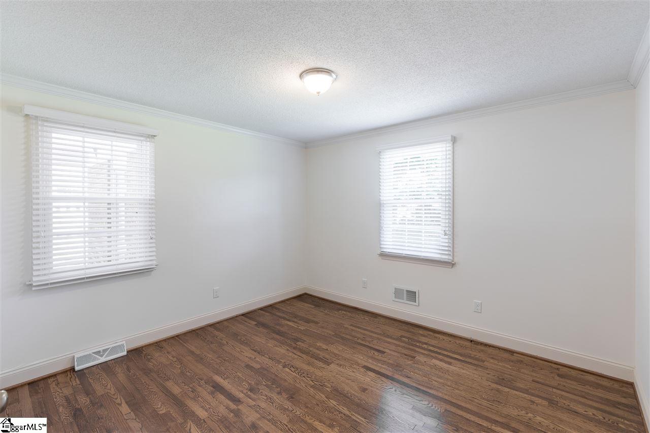 11 Friartuck Road Greenville, SC 29607 - Photo 5 of 15
