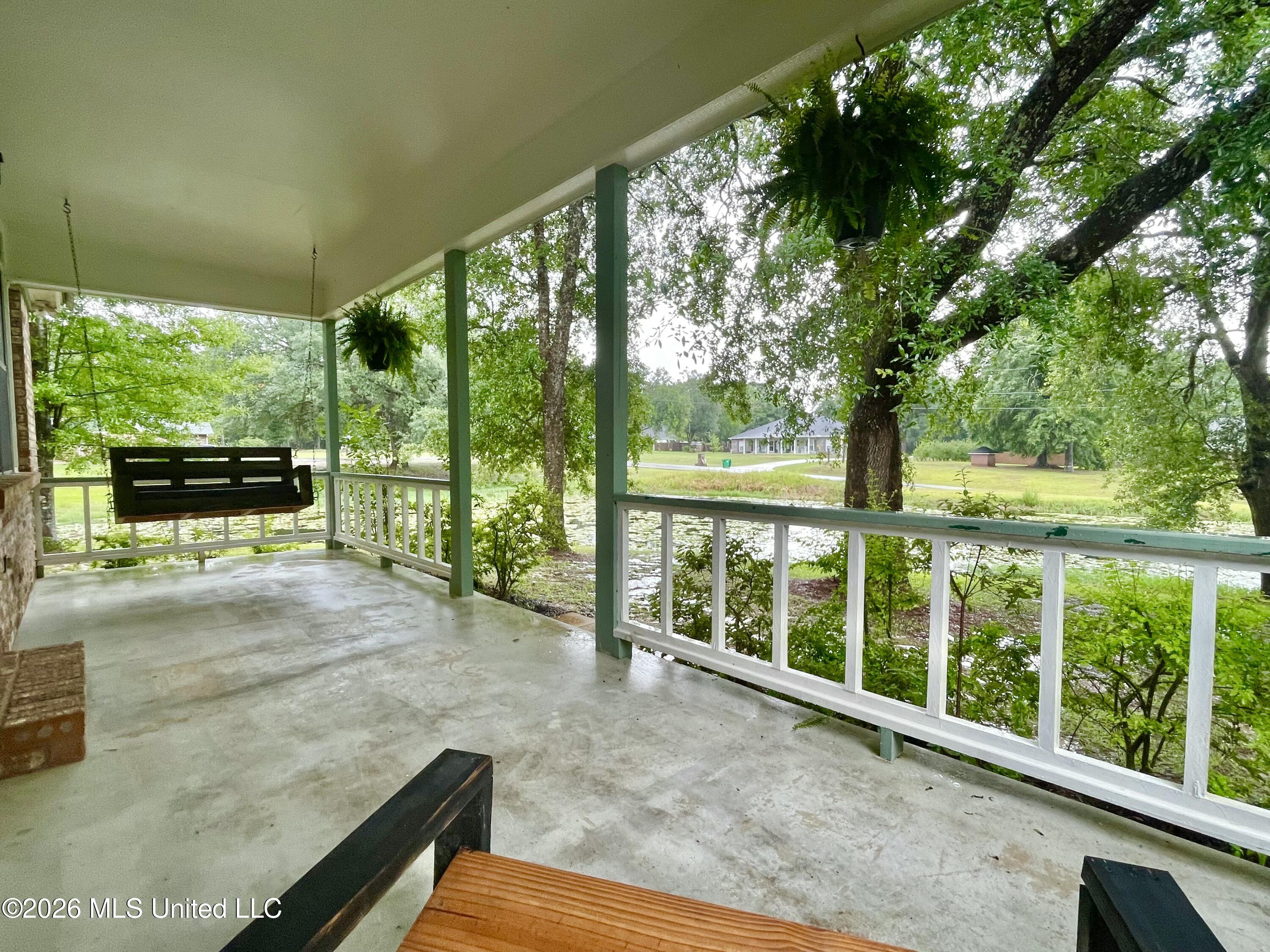 7321 Caraway Road Moss Point, MS 39562 - Photo 4 of 27 porch
