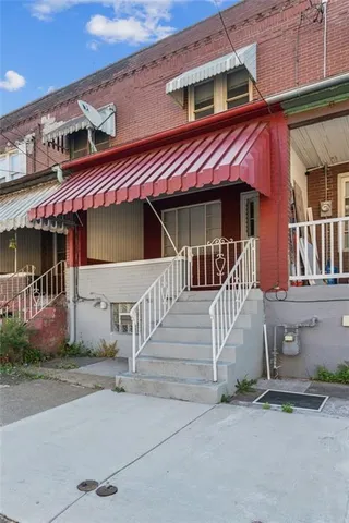 $59,900 | 214 Fleet Street, Braddock, PA 15104