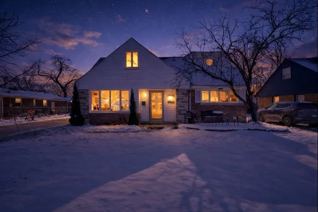 $360,000 | 4033 West 109th Street, Oak Lawn, IL 60453