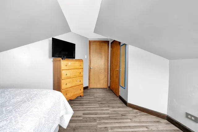 $360,000 | 4033 West 109th Street, Oak Lawn, IL 60453