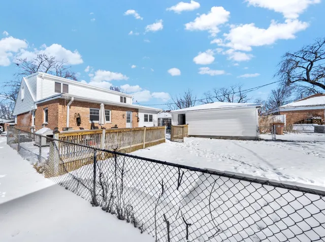 $360,000 | 4033 West 109th Street, Oak Lawn, IL 60453