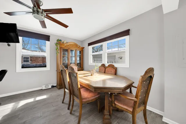 $360,000 | 4033 West 109th Street, Oak Lawn, IL 60453