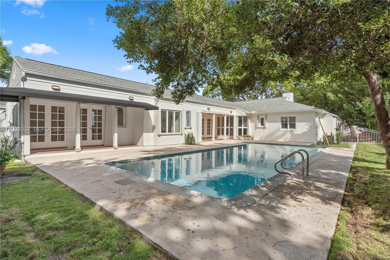 440 Southwest 29th Road Miami, FL 33129 - Photo 5 of 29