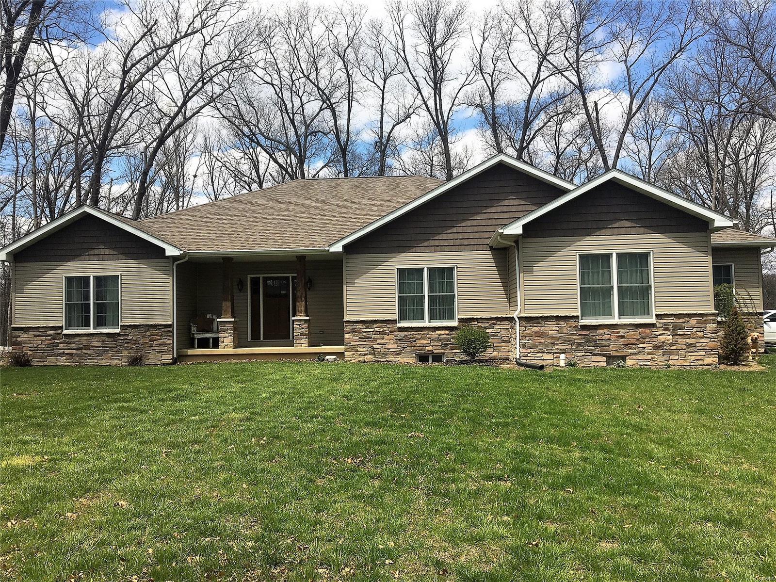 14 Weeks Lane Litchfield, IL 62056 - Photo 1 of 14