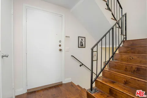 $929,000 | 323 North Jackson Street, Unit 115, Glendale, CA 91206