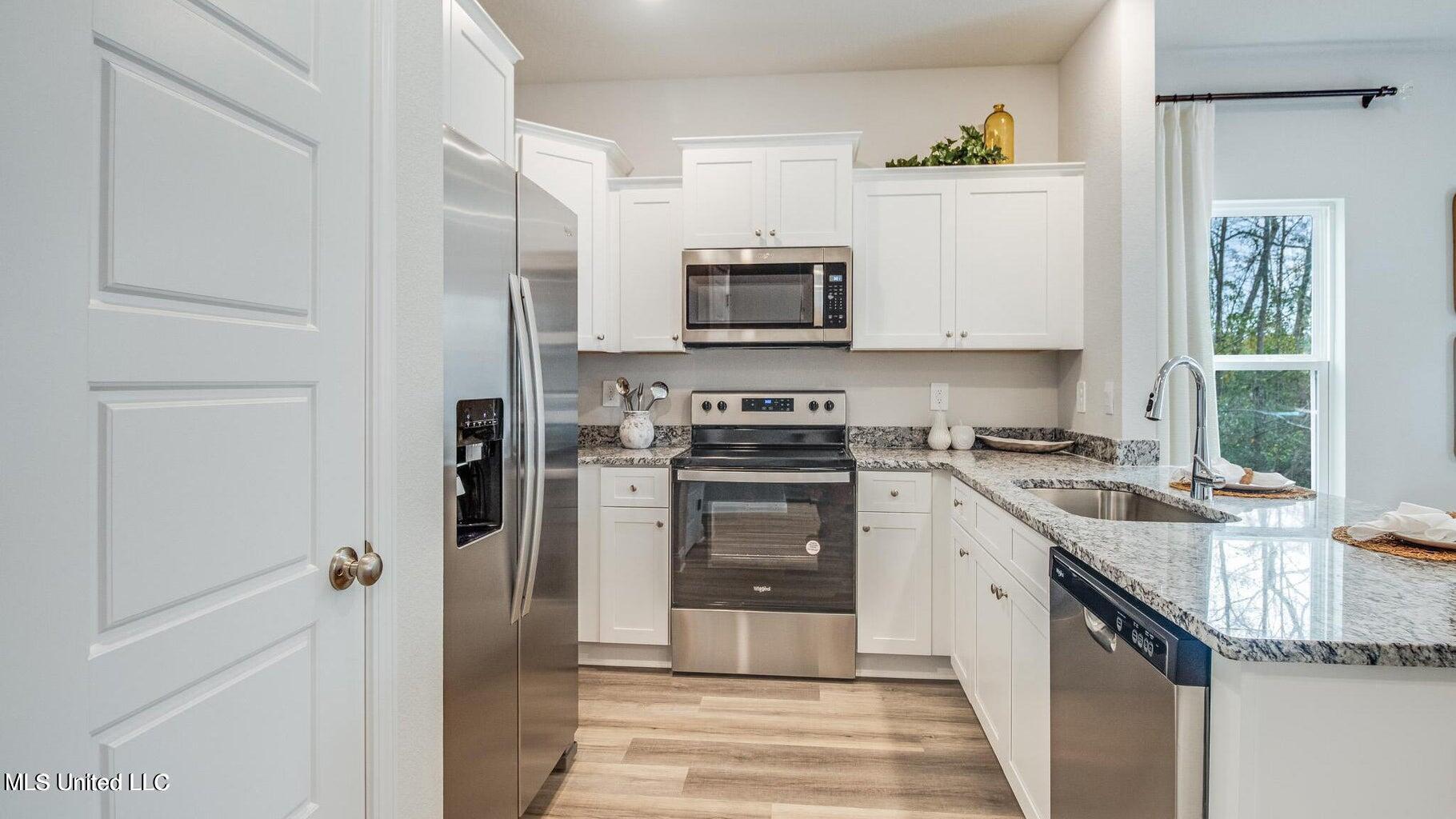 148 Debuys Road Biloxi, MS 39531 - Photo 5 of 33 5