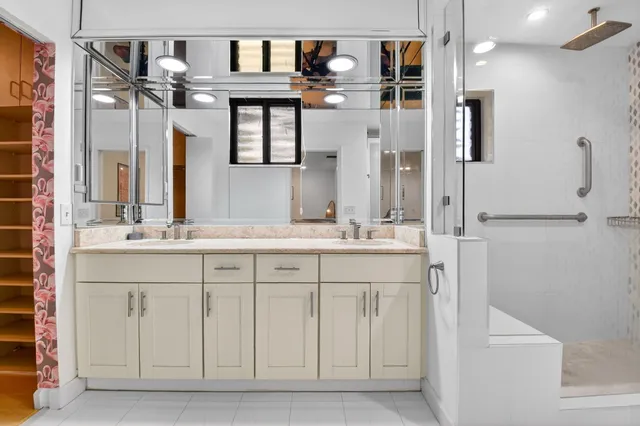 $430,000 | 6827 Parisian Way, Lake Worth, FL 33467