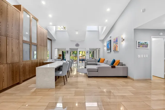 $430,000 | 6827 Parisian Way, Lake Worth, FL 33467