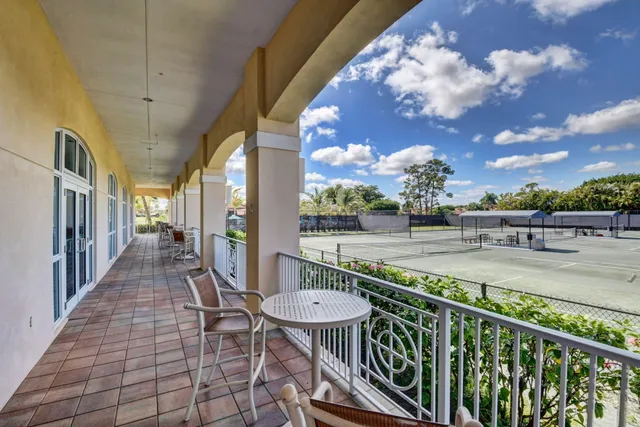 $430,000 | 6827 Parisian Way, Lake Worth, FL 33467